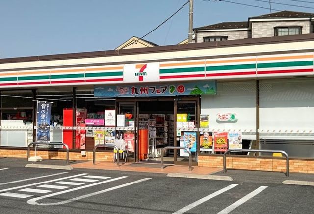 コンビニ　セブンイレブン江戸川新堀2丁目店（コンビニ）まで647m