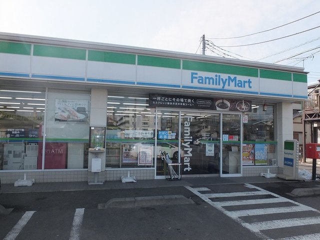 コンビニ　ファミリーマート春日部粕壁店（コンビニ）まで400m