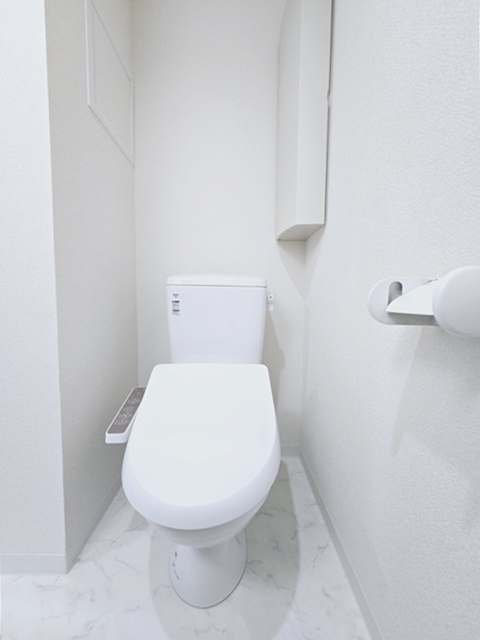 トイレ　「b’CASA横浜白楽」