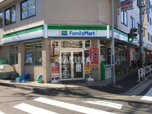 コンビニ　ファミリーマート 神大入口店（コンビニ）まで102m