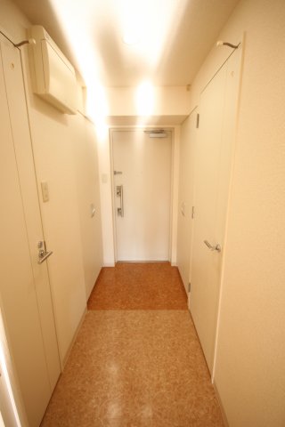 玄関　同間取の参考写真