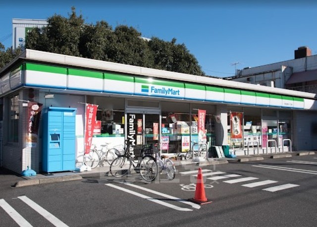 コンビニ　ファミリーマート　世田谷粕谷一丁目（コンビニ）まで471m
