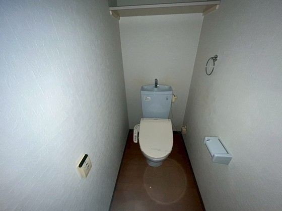 トイレ　※別部屋の写真です