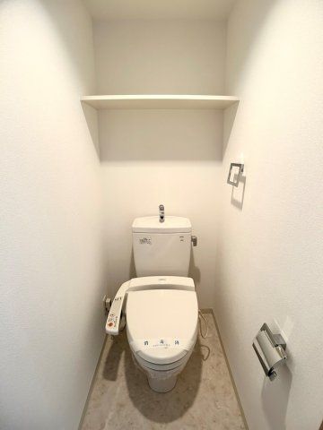 トイレ　ドゥーエ板橋 　北区滝野川7