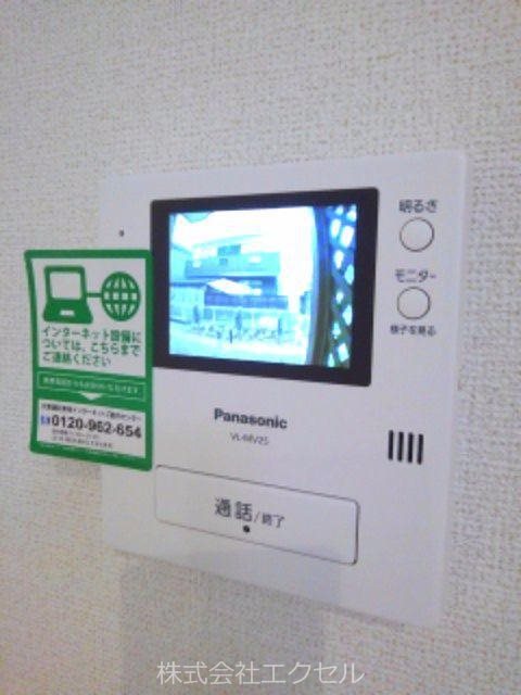 セキュリティ　モニター付きドアホンで安心です。