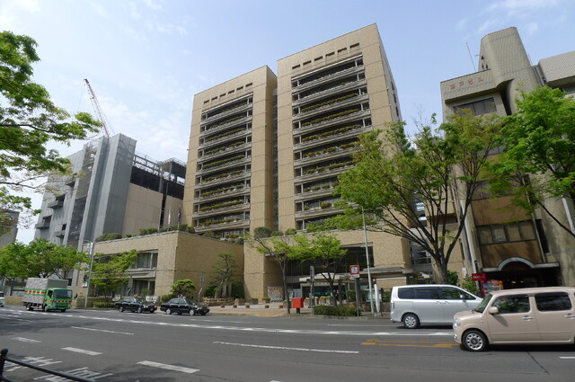 役所　高松市役所（役所）まで900m