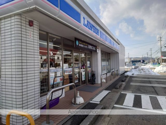 コンビニ　ローソン新湊本町店（コンビニ）まで1004m