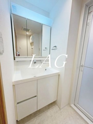 洗面設備　洗面台です。