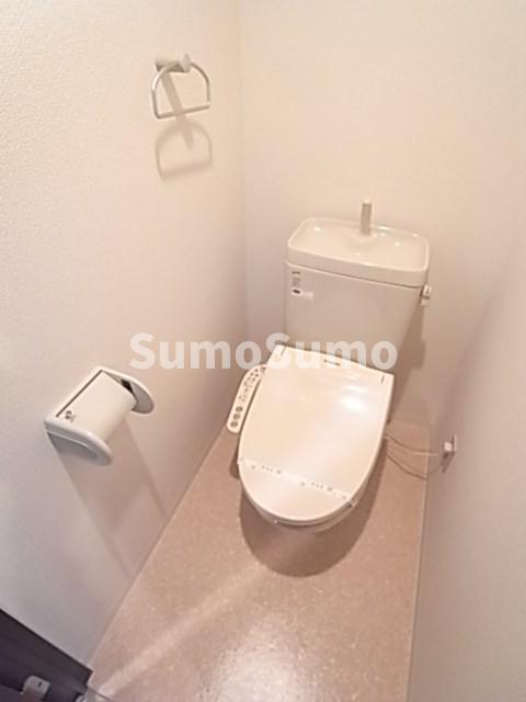 トイレ　落ち着いたトイレです
