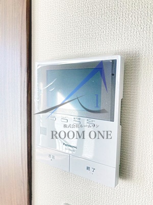 セキュリティ　モニター付きインターホンです。