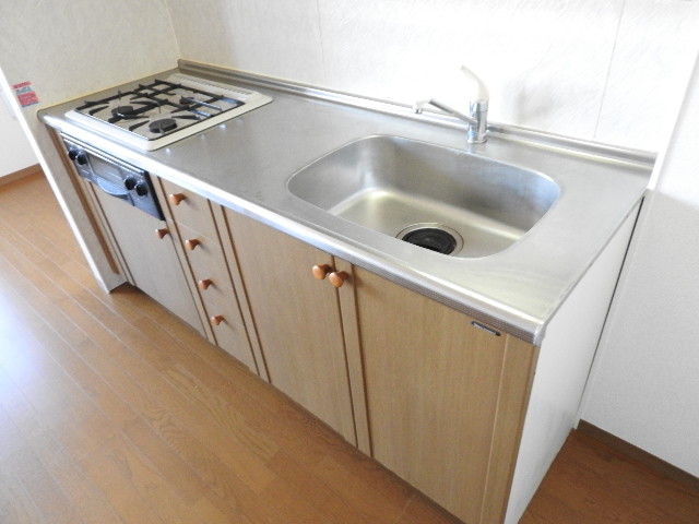 キッチン　他のお部屋の参考写真となります。