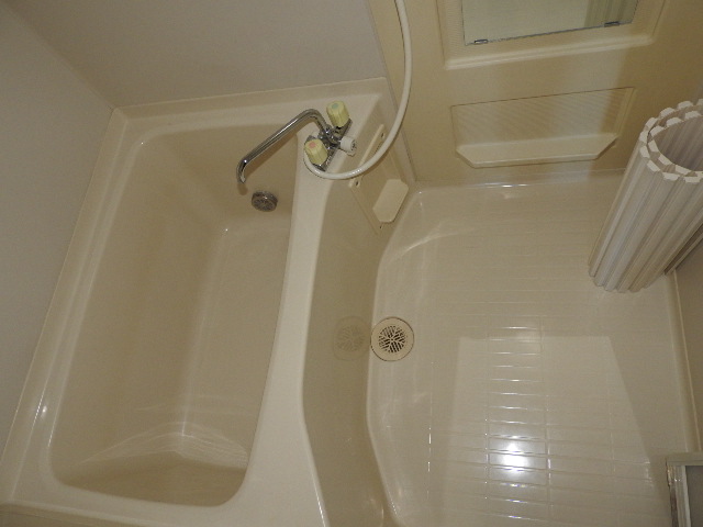 バス・シャワールーム　他のお部屋の参考写真となります。