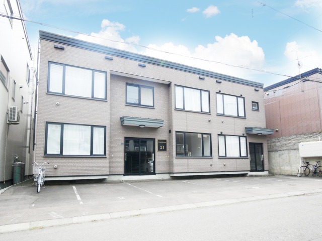 建物外観　敷金・礼金不要で契約可能です☆