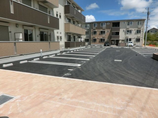 駐車場　敷地内の駐車場です。