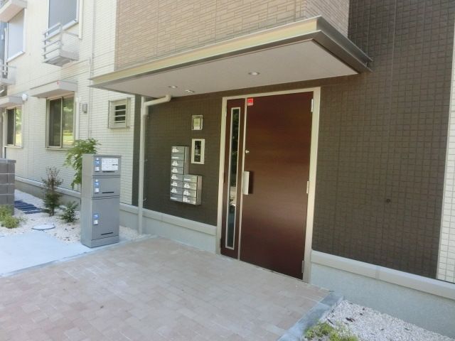 エントランス　オートロックです。