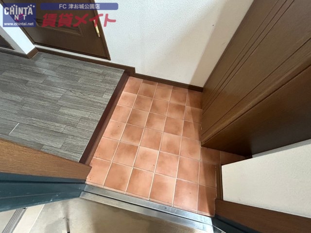 玄関　同型参考写真