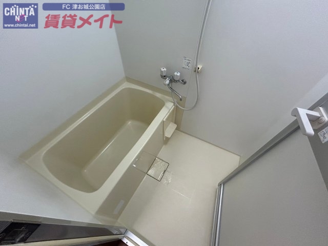 バス・シャワールーム　同型参考写真