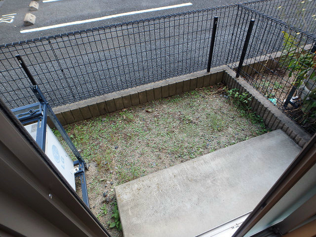 庭　参考の室内写真になります
