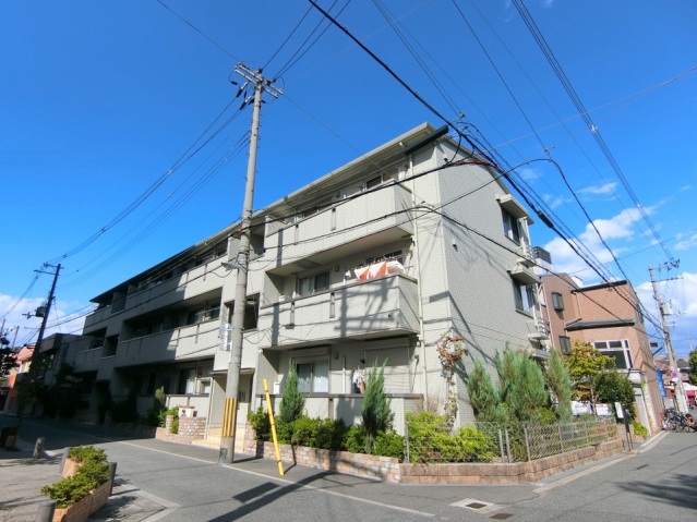 建物外観　日当りの良い建物です