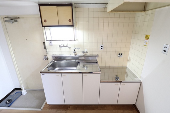 キッチン　※別部屋の写真です