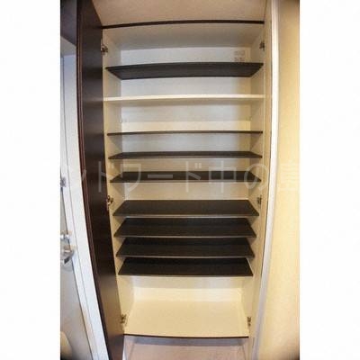 玄関　詳細は、ウィンドワード中の島店までご相談下さい。