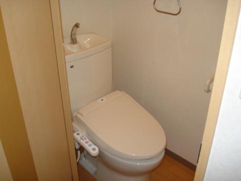 トイレ　シャワー付トイレ