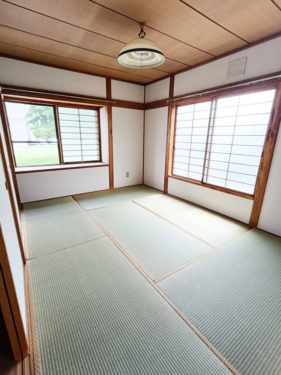 百合が原8丁目戸建の内装写真