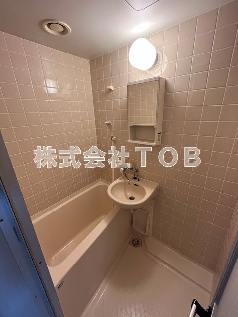 バス・シャワールーム　※同物件別号室参考写真※
