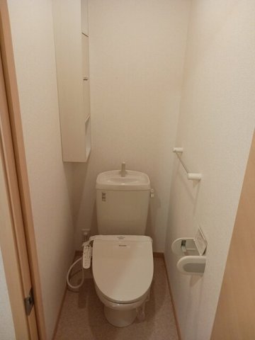 トイレ　清潔感のあるトイレです