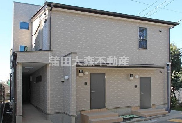 建物外観　2016年2月築　木造地上2階建て総戸数2戸 東京都大田区山