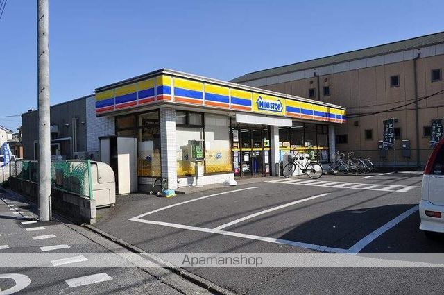 コンビニ　ミニストップ（コンビニ）まで435m