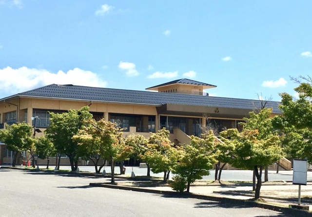 小学校　長浜市立長浜南小学校（小学校）まで562m