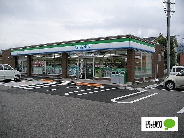 コンビニ　ファミリーマート鴨島上下島店（コンビニ）まで479m