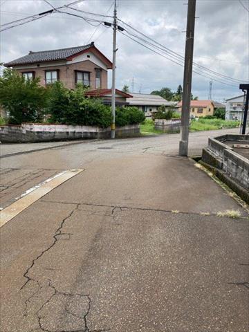 その他　前面道路（その他）まで0m