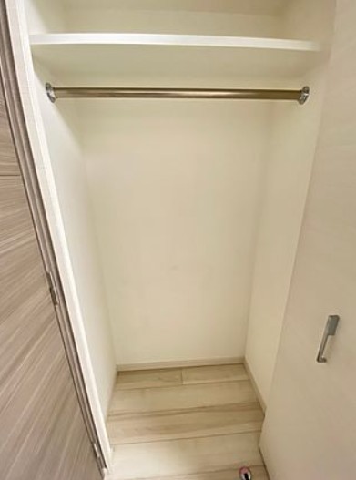 収納　★ハンガーラック付き収納★