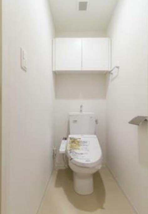 トイレ　写真は同タイプ住戸