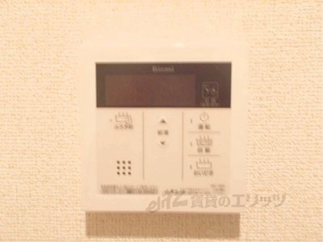 その他設備　給湯器リモコン