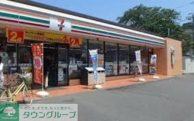 コンビニ　セブンイレブン横須賀久比里店（コンビニ）まで80m