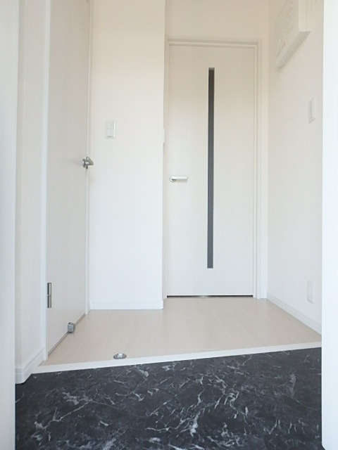 玄関　図面と現状に相違がある場合には現状を優先