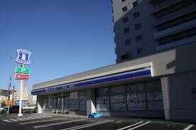 コンビニ　ローソン札幌豊平3条一丁目店（コンビニ）まで141m