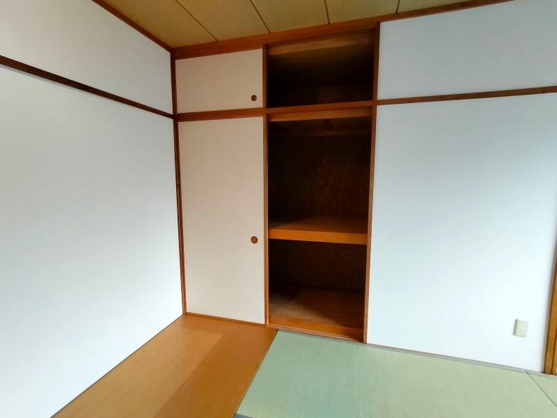 収納　和室の収納は天袋付き♪