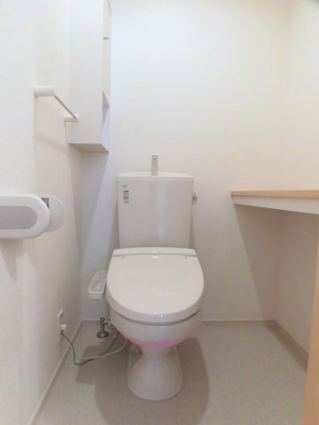 トイレ　ゆったりとした空間のトイレです