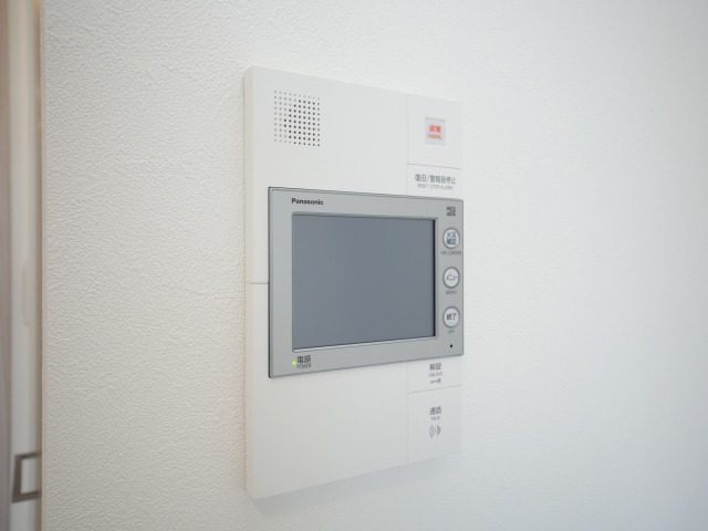 セキュリティ　モニター付きインターフォンです。