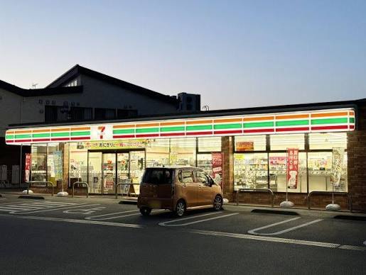 コンビニ　セブンイレブン東恋ヶ窪3丁目店（コンビニ）まで304m