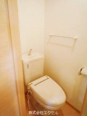 トイレ　清潔感のあるトイレです。