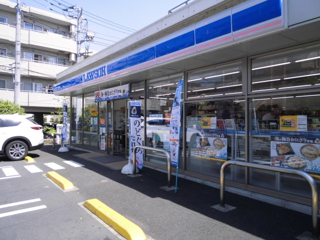 コンビニ　ローソン世田谷給田三丁目店（コンビニ）まで457m