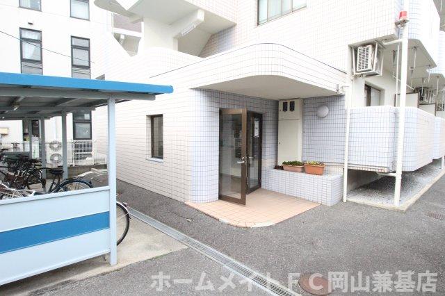 ＪＲ赤穂線 西川原駅 徒歩14分 3階建 築31年の外観写真