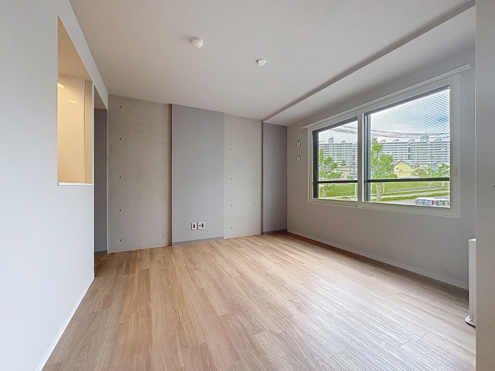 眺望　アクセントクロスでこだわりのお部屋です♪