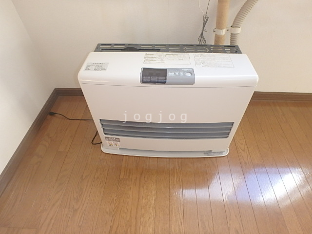 その他設備　灯油ＦＦストーブ