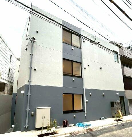 建物外観　303